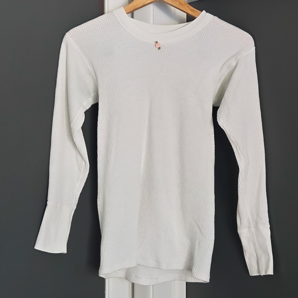 Vintage white waffle knit thermal long sleeve undershirt top with rose detail